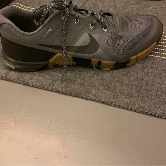 Nike Metcon 2 Flywire Trainer size 13 - Picture 5 of 10